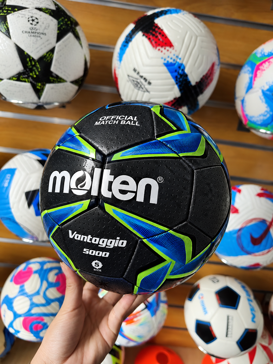 Custom Footballs & Soccer Balls | Professional Match & Training Balls
